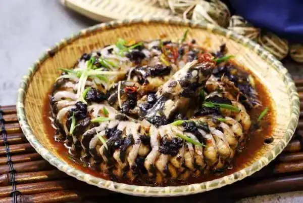 Cá Chình Hấp Xì Dầu