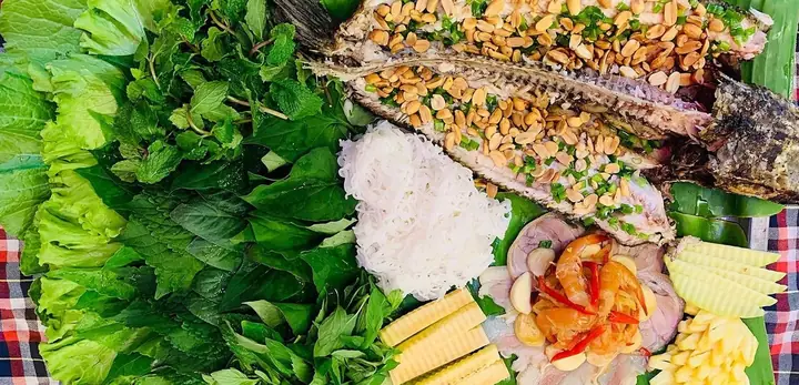 Cá Lóc Nướng Rau Rừng