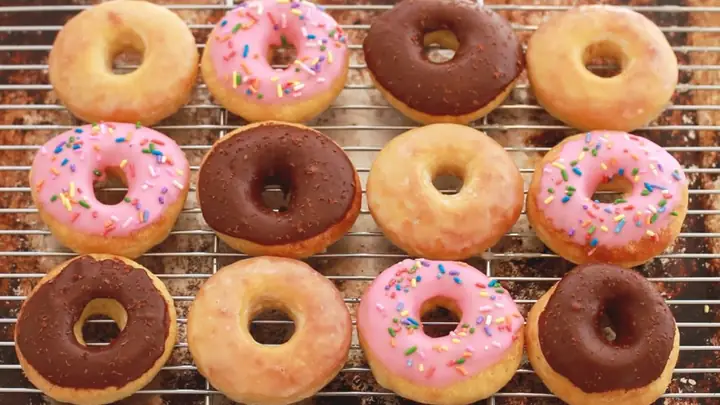 Cách Làm Bánh Donut Đơn Giản