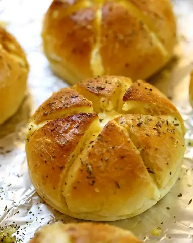 Cách Làm Bánh Mì Bơ Tỏi Kiểu Pháp
