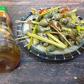 Cách Nấu Ốc Cà Na Xào Sả Ớt