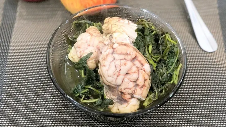 Cách Nấu Óc Lợn Với Ngải Cứu