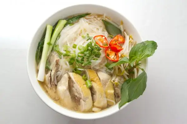 Cách Nấu Phở Gà Miền Nam
