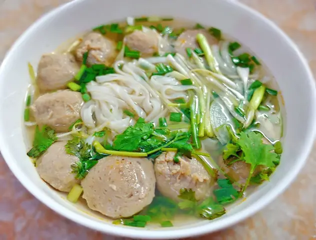 Cách Nấu Phở Tái Bò Viên