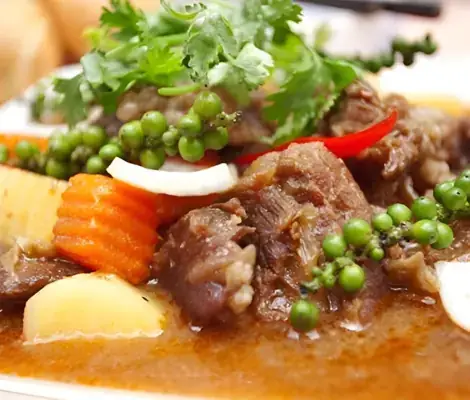 Cách Nấu Sườn Bò Hầm Bắp