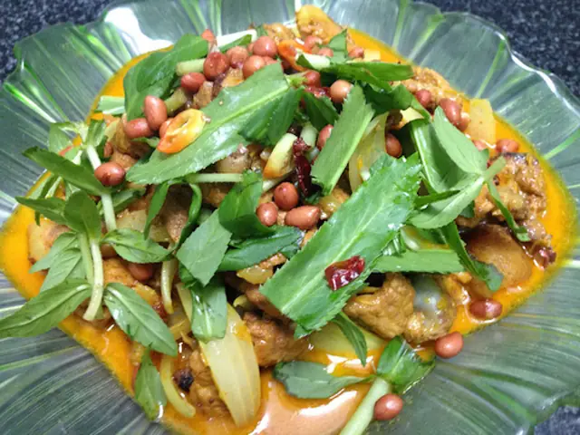 Cách Nấu Thịt Heo Xào Lăn