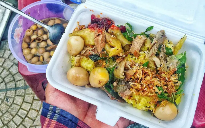 Cách Nấu Xôi Gà Đà Nẵng