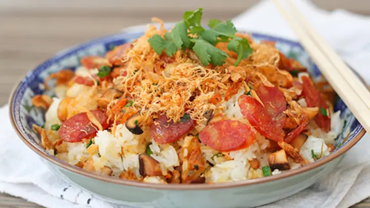 Cách Nấu Xôi Lạp Xưởng