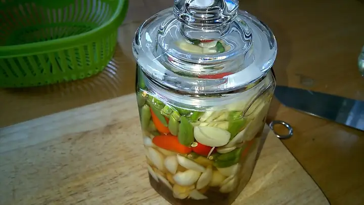 Cách Ngâm Ớt Tỏi Để Được Lâu
