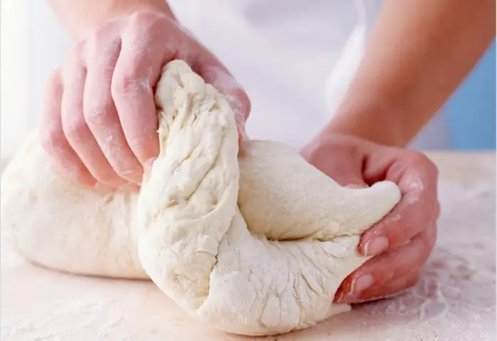Cách Nhào Bột Nếp Khô