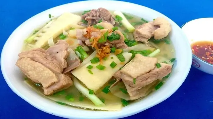Cách Thái Măng Nấu Vịt