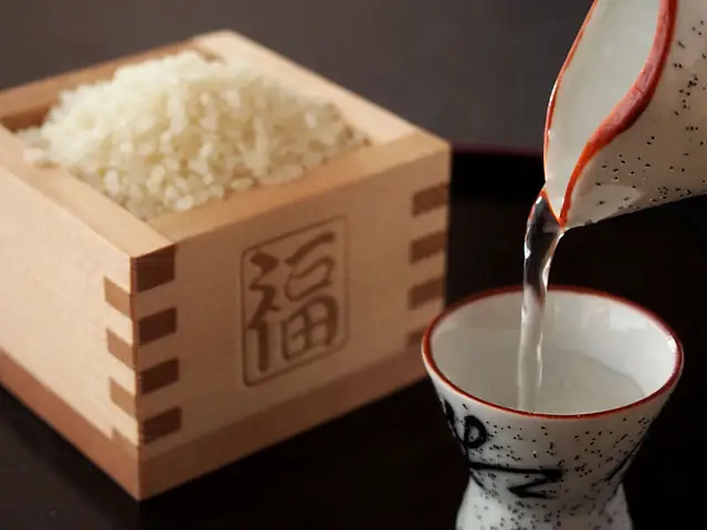 Cách Ủ Cơm Nấu Rượu