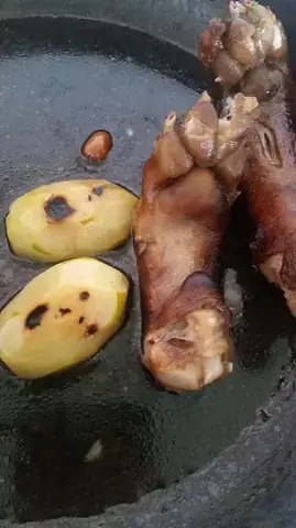 Chân Chó Hầm Đu Đủ