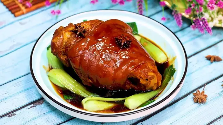 Chân Giò Hầm Quảng Đông