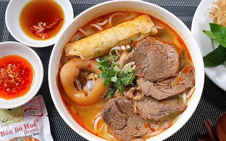 Công Thức Nấu Bún Bò