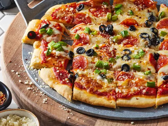 Easy Pizza Crust Without Yeast