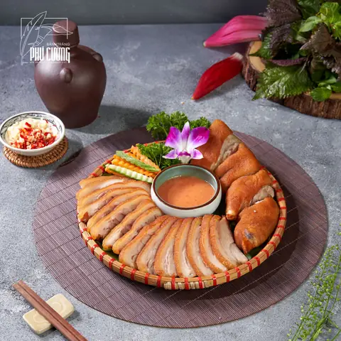 Giò Heo Xông Khói Chiên Giòn