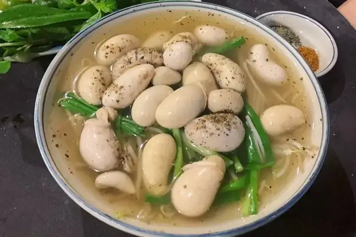 Kê Gà Hầm Ngải Cứu