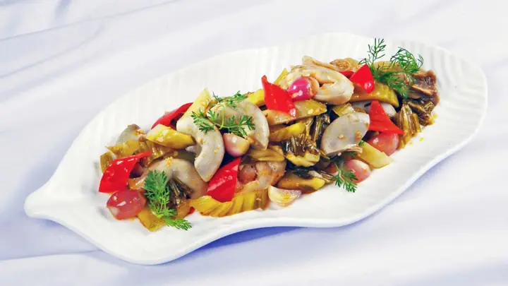 Lòng Bò Xào Dưa Chua