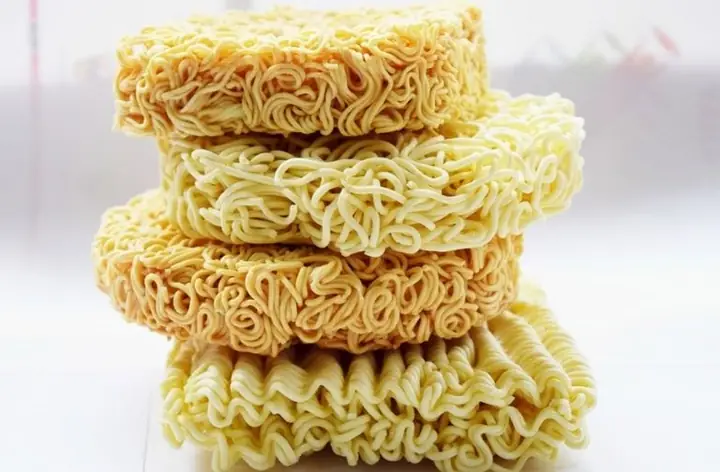 Mì Tôm Làm Từ Bột Sắn