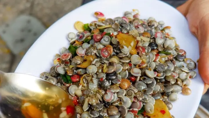 Ốc Ruốc Xào Sả Ớt