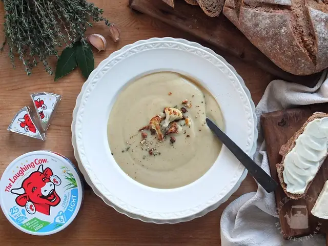 Phô Mai Con Bò Cười Ăn Chay Được Không