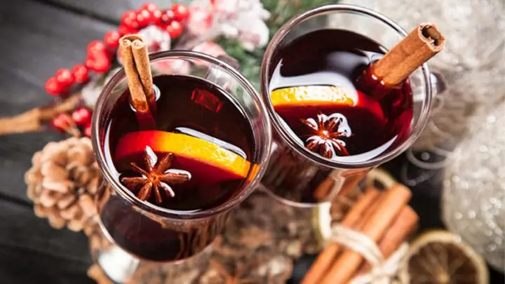 Rượu Mai Quế Lộ Là Gì