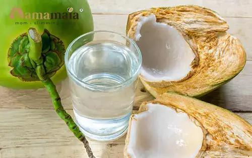 Sau Sinh Có Được Ăn Cùi Dừa Không