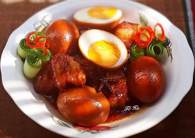 Thịt Kho Tàu Tiếng Anh