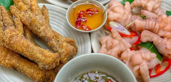 Tú Gà Chân Gà Rang Muối