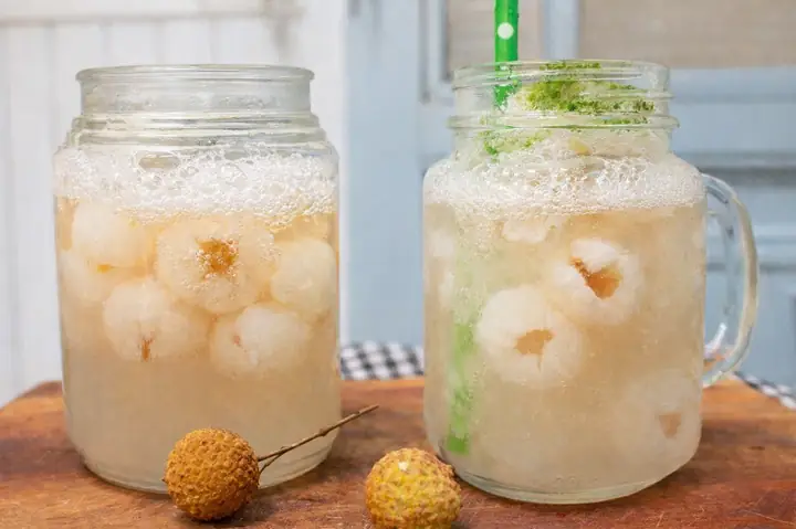 Vải Ngâm Đường Bị Sủi Bọt Có Ăn Được Không