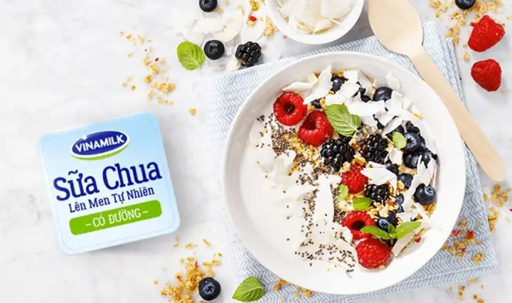 Ăn Sữa Chua Buổi Sáng