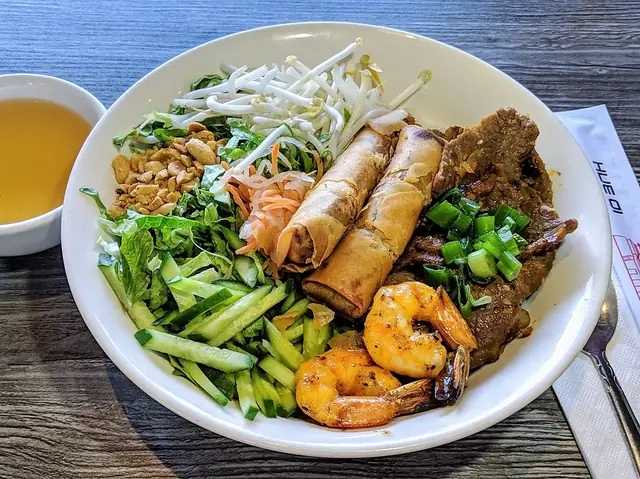 Bun Tom Thit Nuong Cha Gio