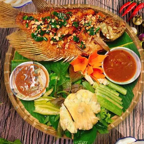Cá Tai Tượng Chiên Xù
