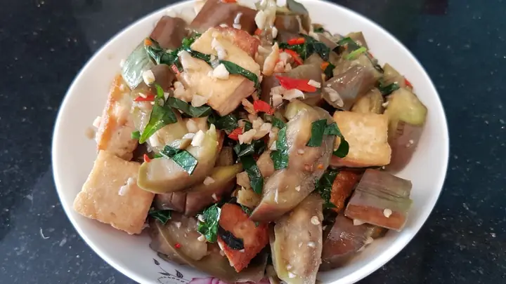 Cà Tím Xào Thịt Đậu Phụ