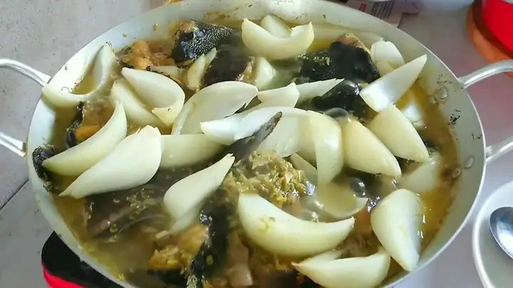 Cá Trê Xào Sả Ớt
