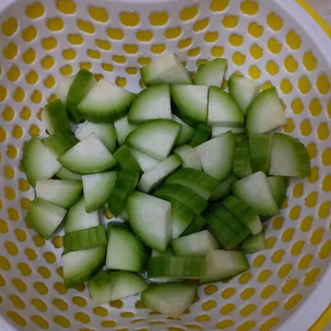 Cách Cắt Bí Đao Nấu Canh