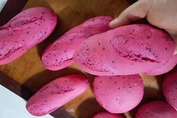 Cách Làm Bánh Mì Thanh Long Ruột Đỏ