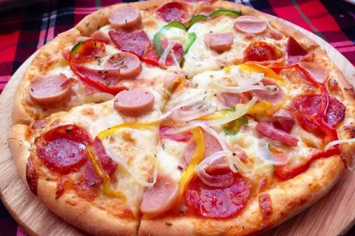 Cách Làm Bánh Pizza Có Sẵn Đế