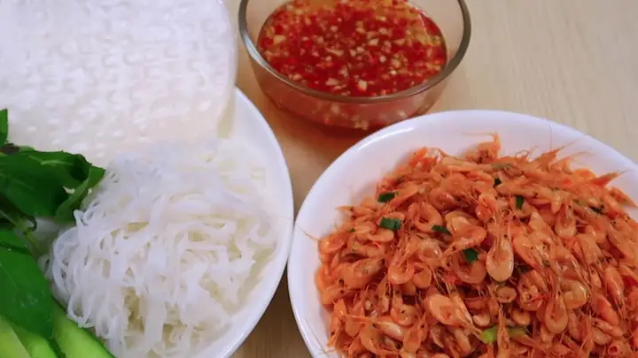 Cách Làm Cá Con Um Cuốn Bánh Tráng