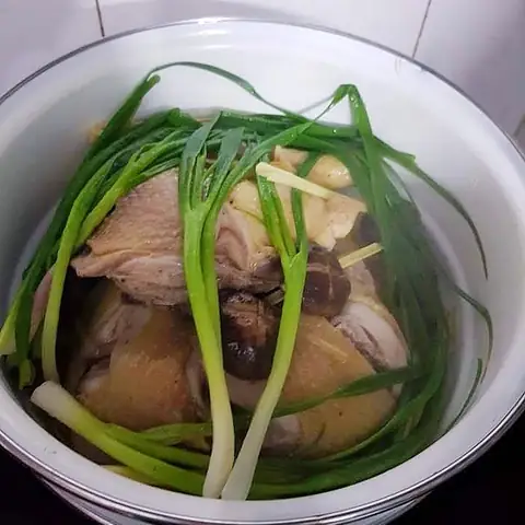 Cách Làm Gà Hấp Hành