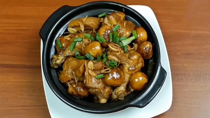 Cách Làm Món Thịt Gà Kho Trứng Cút