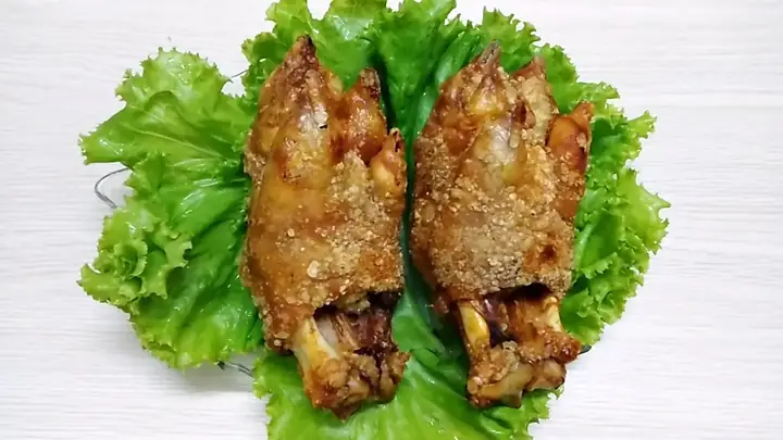 Cách Làm Móng Heo Chiên Mắm
