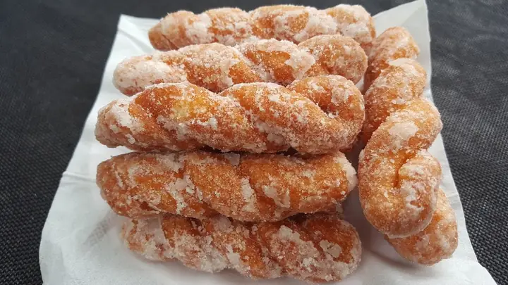 Cách Làm Quẩy Đường Bằng Bột Mì