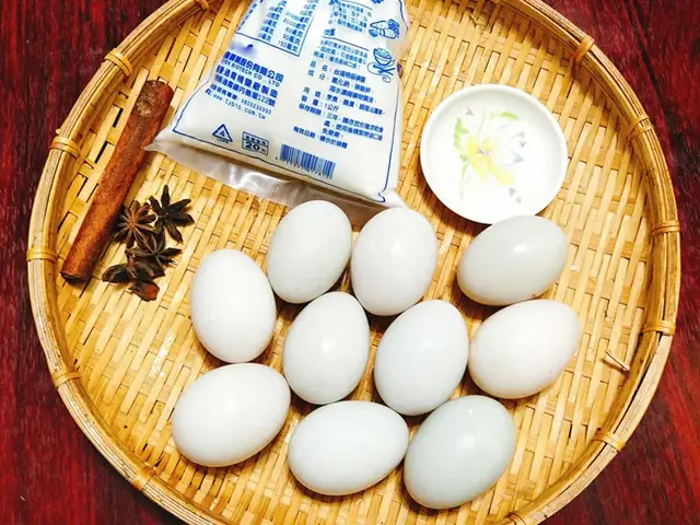 Cách Làm Trứng Vịt Muối Khô