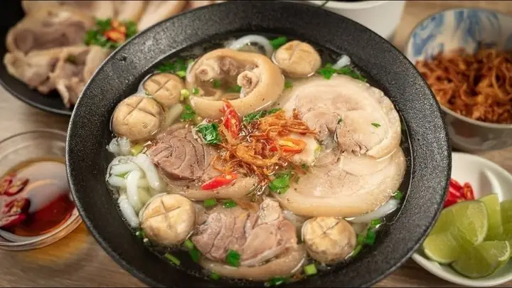 Cách Nấu Bánh Canh Giò Heo Huế