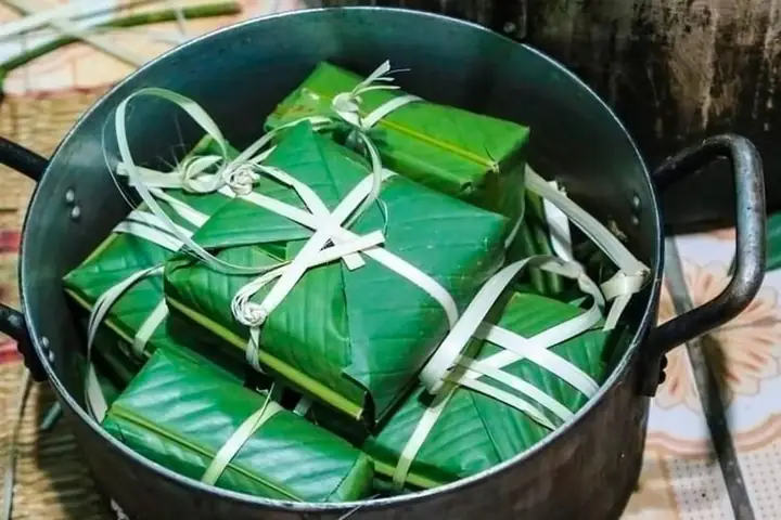 Cách Nấu Bánh Chưng Lá Xanh