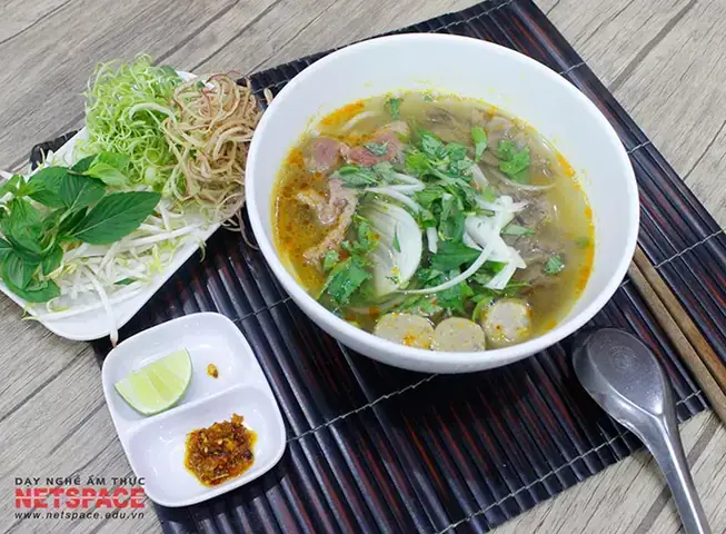 Cách Nấu Bún Bò Huế Xuan Hong