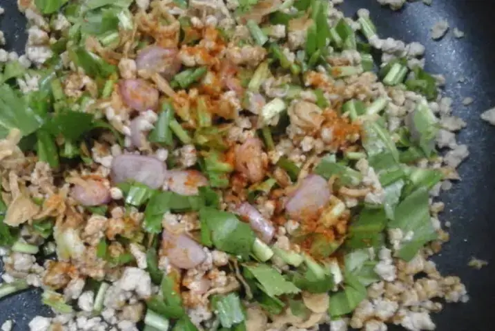 Cách Nấu Bún Cá Kiểu Thái Lan