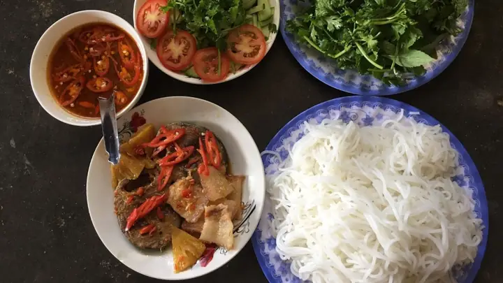 Cách Nấu Bún Cá Ngừ Kho Thơm